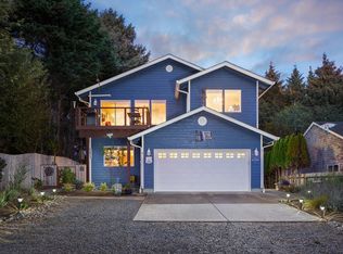 6110 NE Oar Dr, Lincoln City, OR 97367