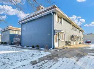 327 Riley Dr #171, Bloomington, IL 61701