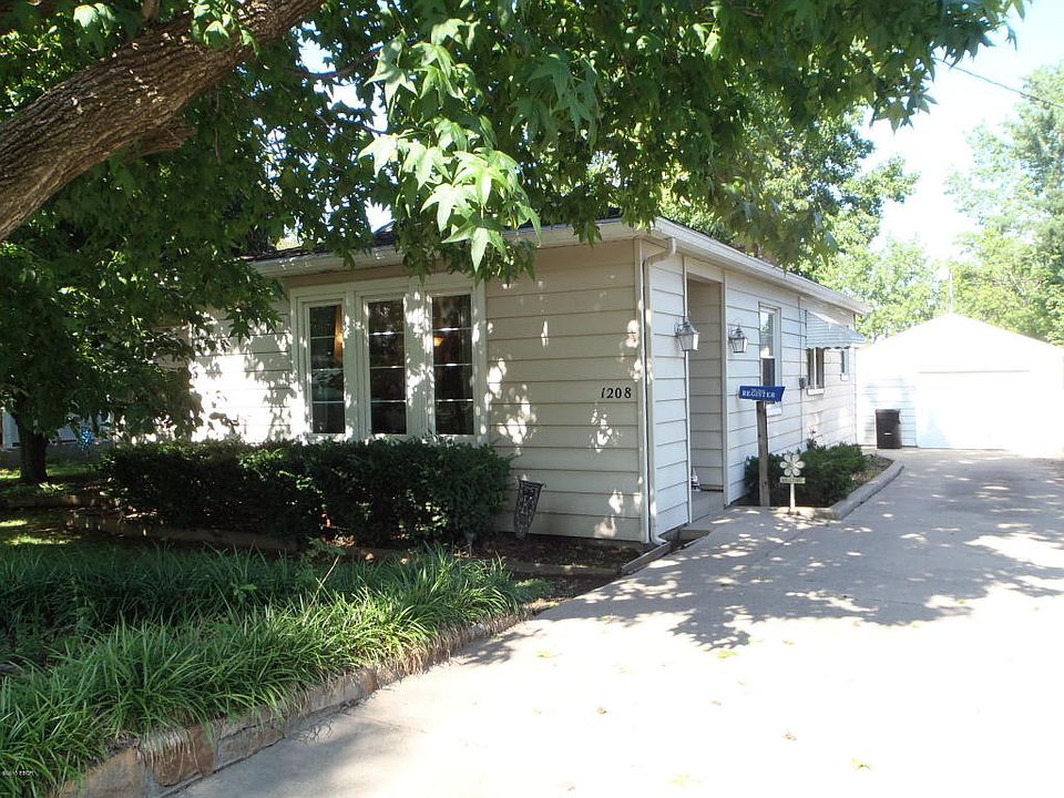1st image of 1208 S Jackson St