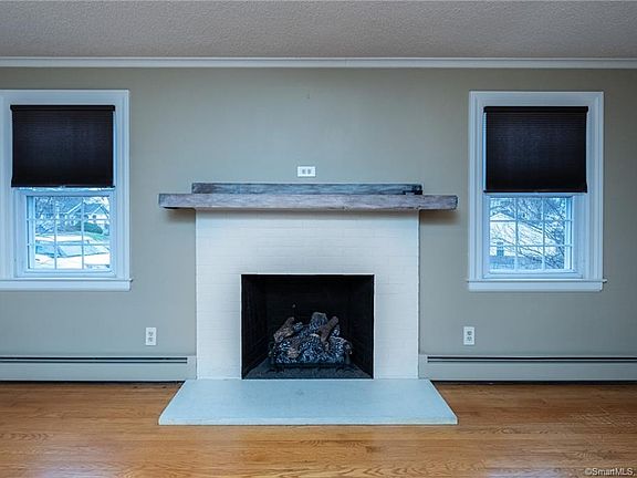 5th image of 54 Sefton Dr