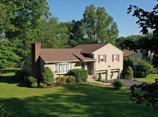 52 Brooklake Rd, Florham Park, NJ 07932