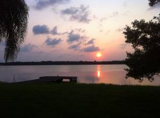 7701 Lake Vista Dr, Seminole, FL 33772