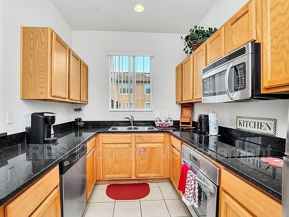 2nd image of 2719 Bushman Dr