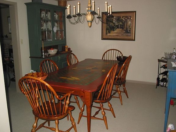 5th image of 209 S Yund Ave
