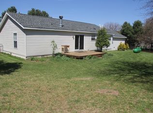 11847 Hickin Rd NW, Rapid City, MI 49676