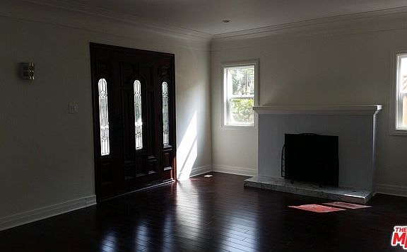 5th image of 2043 Veteran Ave