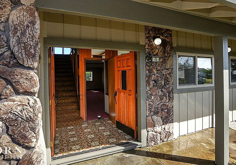 78 Alcatraz Ave — Photo 3