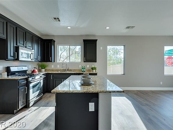 3rd image of 6721 Donside Ct