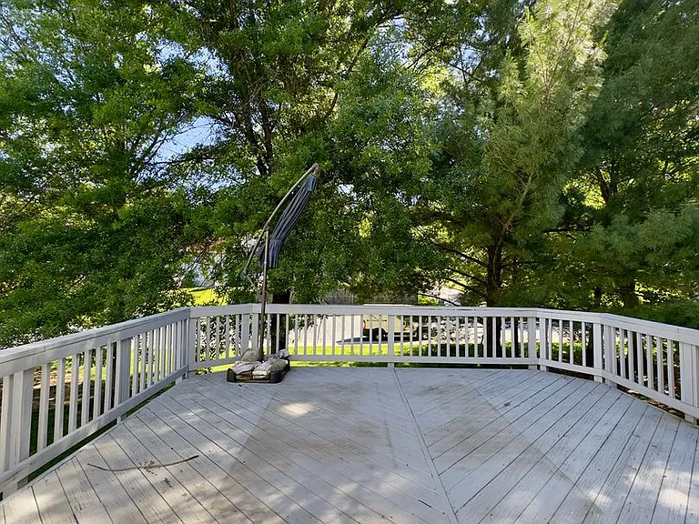 9520 Oak Trace Way — Photo 9