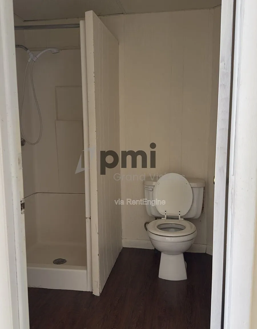1 bed, 1.0 bath, $650 — Photo 3