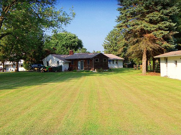 3rd image of 7 Vista Dr