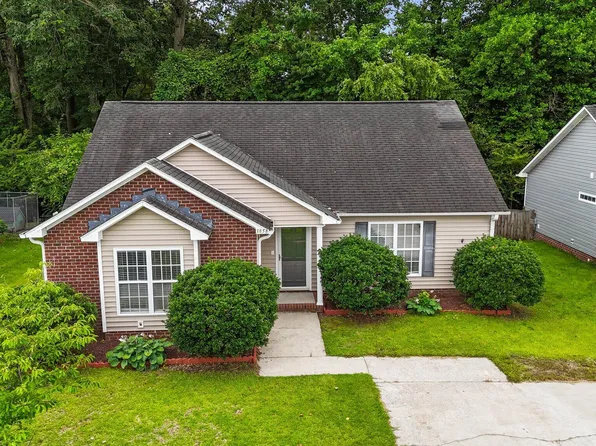 3858 Countryaire Drive, Ayden, NC 28513