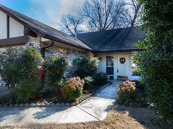 3rd image of 4451 W Trillium Ln