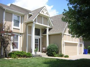 18520 W 117th St, Olathe, KS 66061
