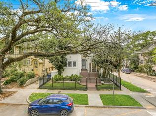 2001 S Carrollton Ave, New Orleans, LA 70118