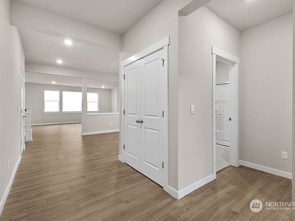3rd image of 17512 Crossings Drive E #33