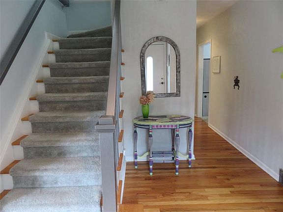 4th image of 813 Overbrook Dr