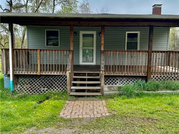 169C Baldwin Rd, Carnegie, PA 15106