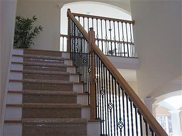 2nd image of 160 Diamond Blvd