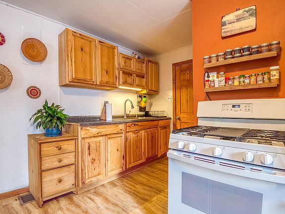 378 Route 3 South Twin Mountain NH 03595 MLS 4978562 Zillow 378-route-3-south-twin-mountain-nh-03595-mls-4978562-zillow
