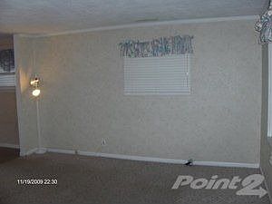 3rd image of 27885 Lenox Ave