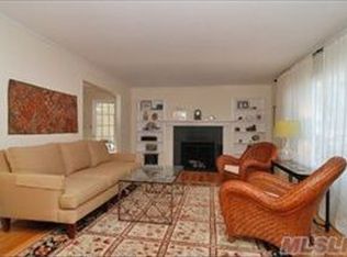 64 Cove Dr, Manhasset, NY 11030