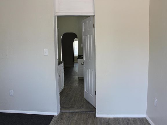 3rd image of 3334 N Marion St