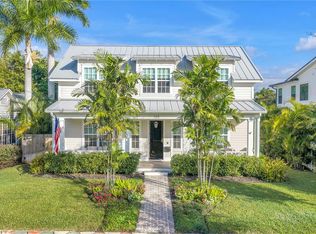 135 19th Ave NE, Saint Petersburg, FL 33704
