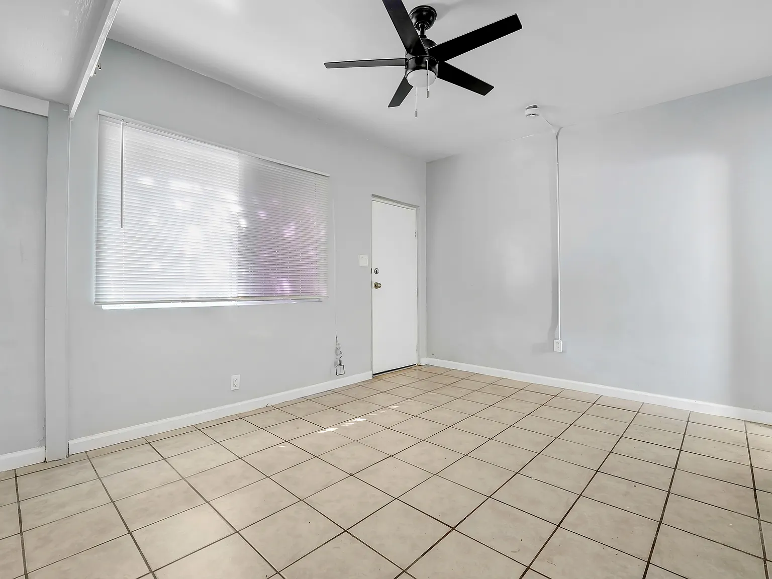Studio, 550 sqft, $1,350 — Photo 4