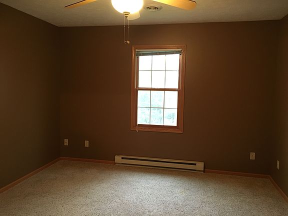 3rd image of 651 Sturbridge Dr Unit 20