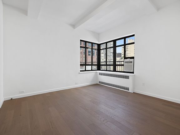 4th image of 340 E 52nd St #Phb