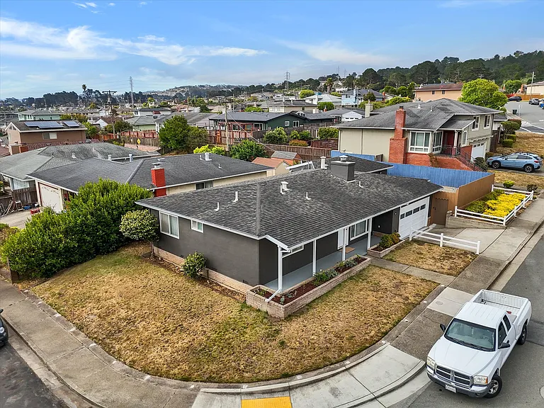 177 Romney Ave — Photo 41