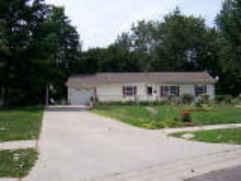 2nd image of 20 Hawthorne Dr