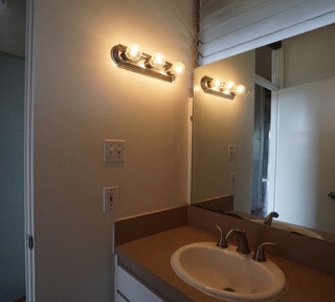 3rd image of 3330 S Sepulveda Blvd APT 10