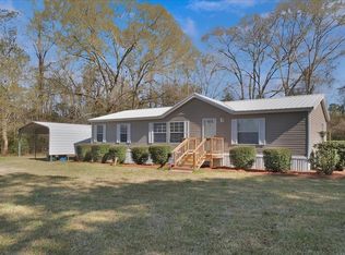 437 Burkhalter Rd, Claxton, GA 30417