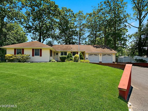 2nd image of 9 Wayside Drive
