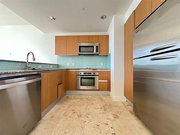 2nd image of 1060 Brickell Ave APT 2609