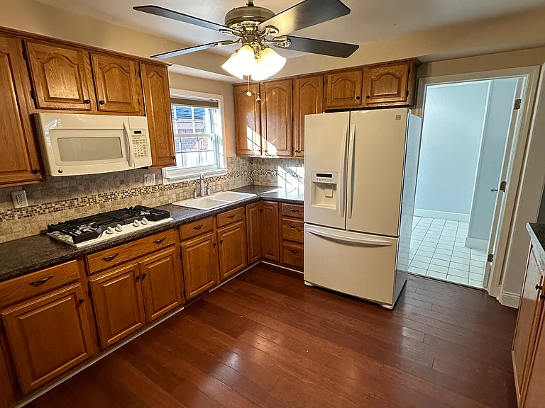 7928 Birch St — Photo 18