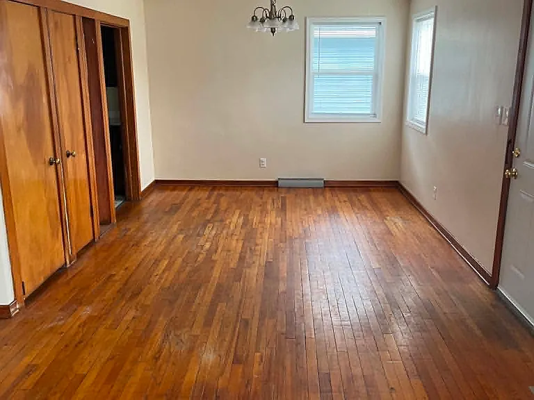 407 E Exchange St #A — Photo 6