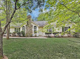 89 Sawgrass Manor Dr, Newnan, GA 30265