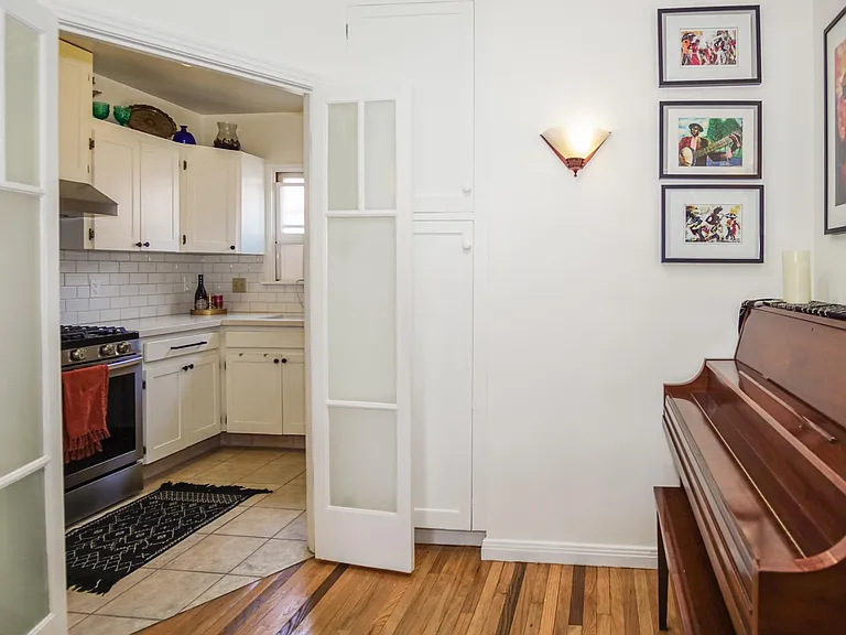 139 N Avenue 55 — Photo 20
