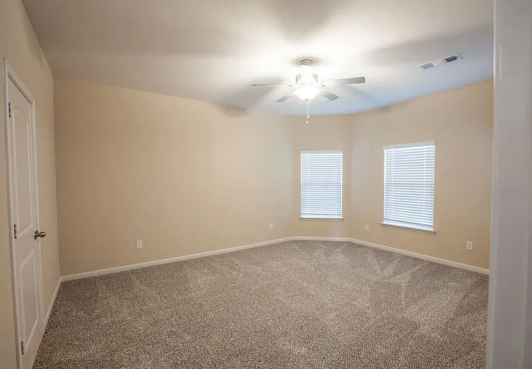 1917 Dahlia Way — Photo 17