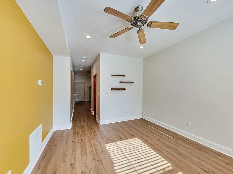 2719 N Ridgeway Ave #1 — Photo 5
