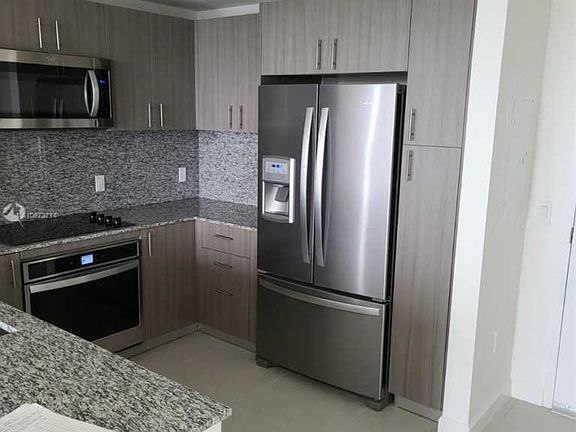5th image of 5350 NW 84th Ave #1105