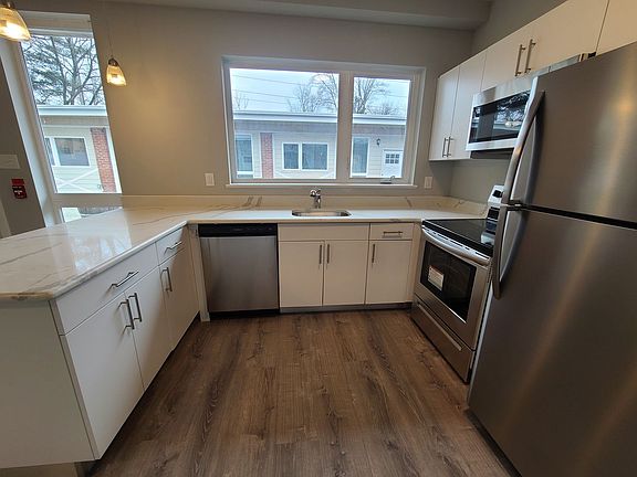 4th image of 5524 Pulaski Ave #3