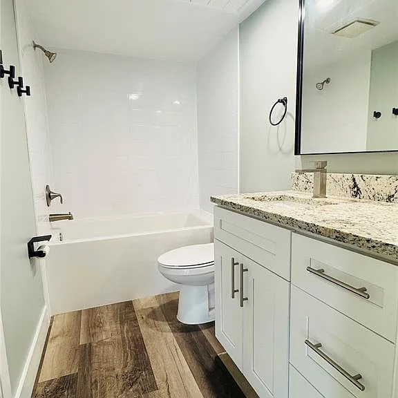 20 Lake Ct — Photo 12