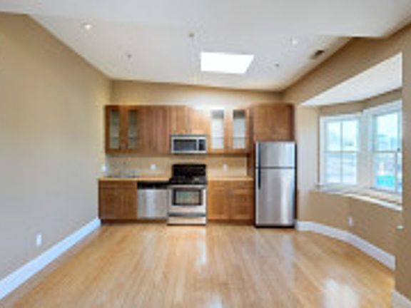 2nd image of 9 Cortes St #5P