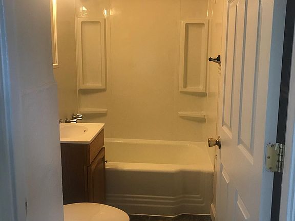 4th image of 1118 N 8th St