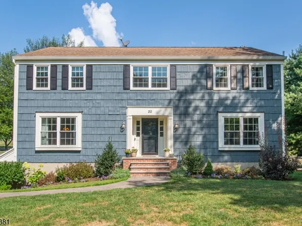 20 Larch Dr, Chester Boro, NJ 07930