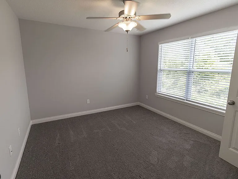 2801 Amberwood Ct — Photo 20